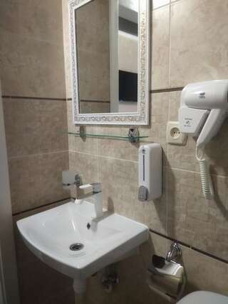 Отель Safari-Club Винница Двухместный номер Делюкс с 1 кроватью-5